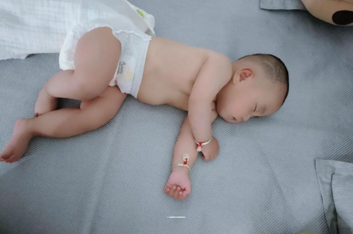汶上宝宝口水多怎么回事